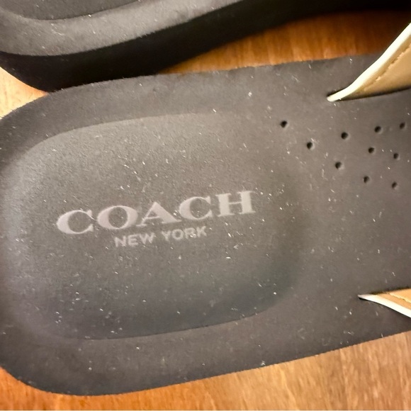 Coach Women's Janine cris cross gold logo slide sandals brown and cream size 6 - Picture 5 of 12